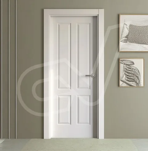 Puerta blanca clásica de cuatro plafones
